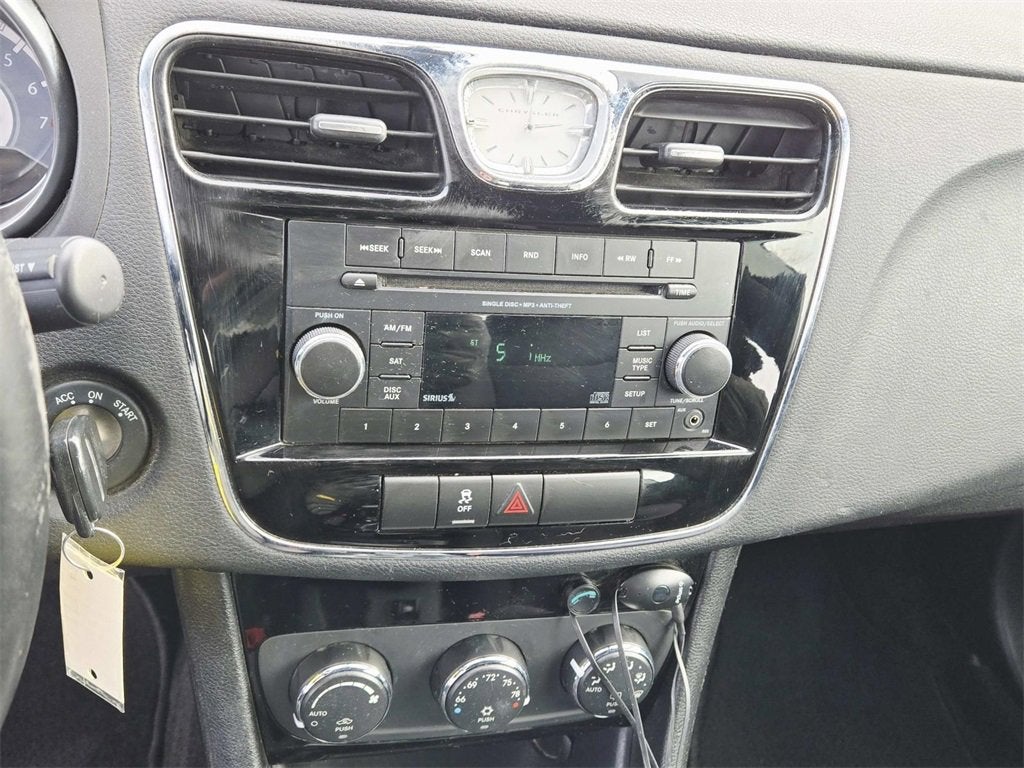 2012 Chrysler 200 Touring