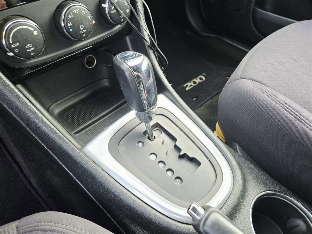 2012 Chrysler 200 Touring