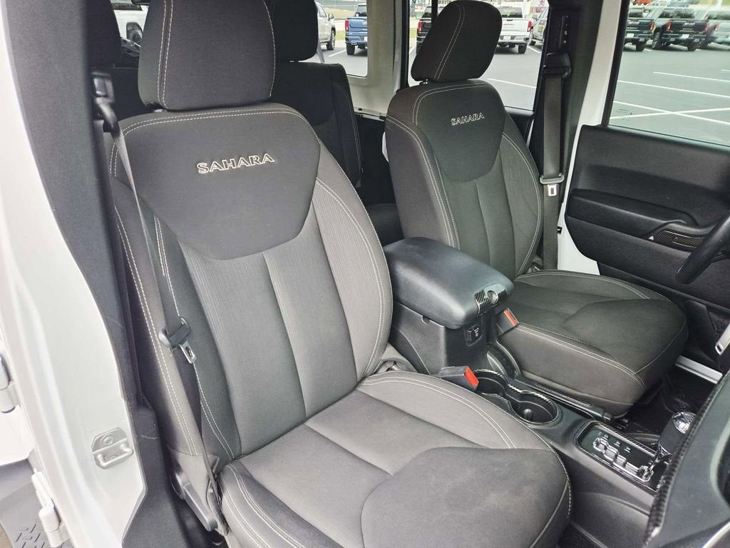 2017 Jeep Wrangler Unlimited Sahara