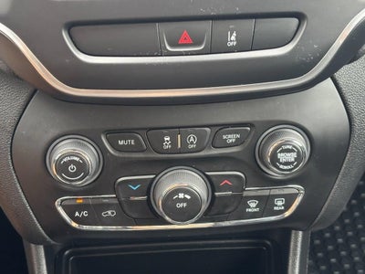 2022 Jeep Cherokee X 4x4