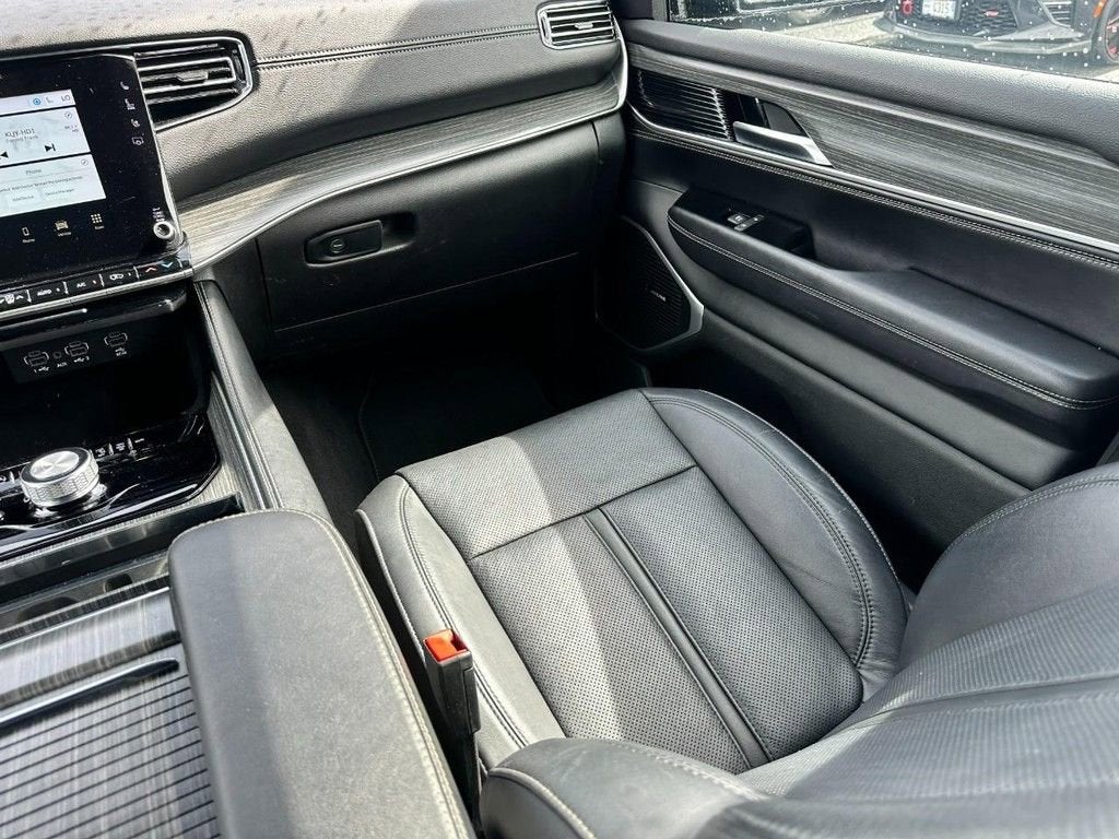 2024 Jeep Wagoneer Series II