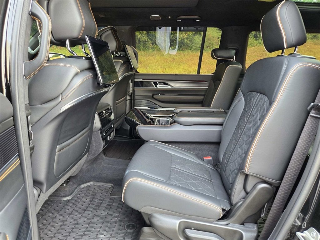 2024 Jeep Grand Wagoneer Series III Obsidian