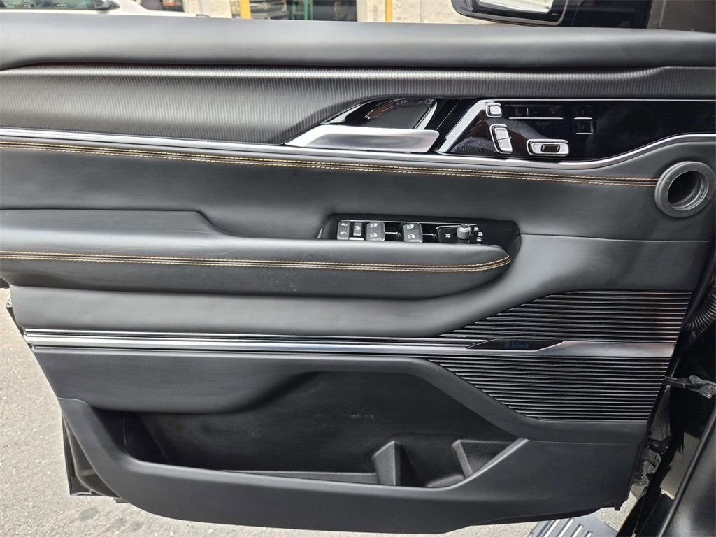 2024 Jeep Grand Wagoneer Series III Obsidian