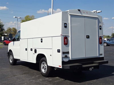 2025 GMC Savana Cutaway 3500 1WT