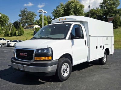 2025 GMC Savana Cutaway 3500 1WT