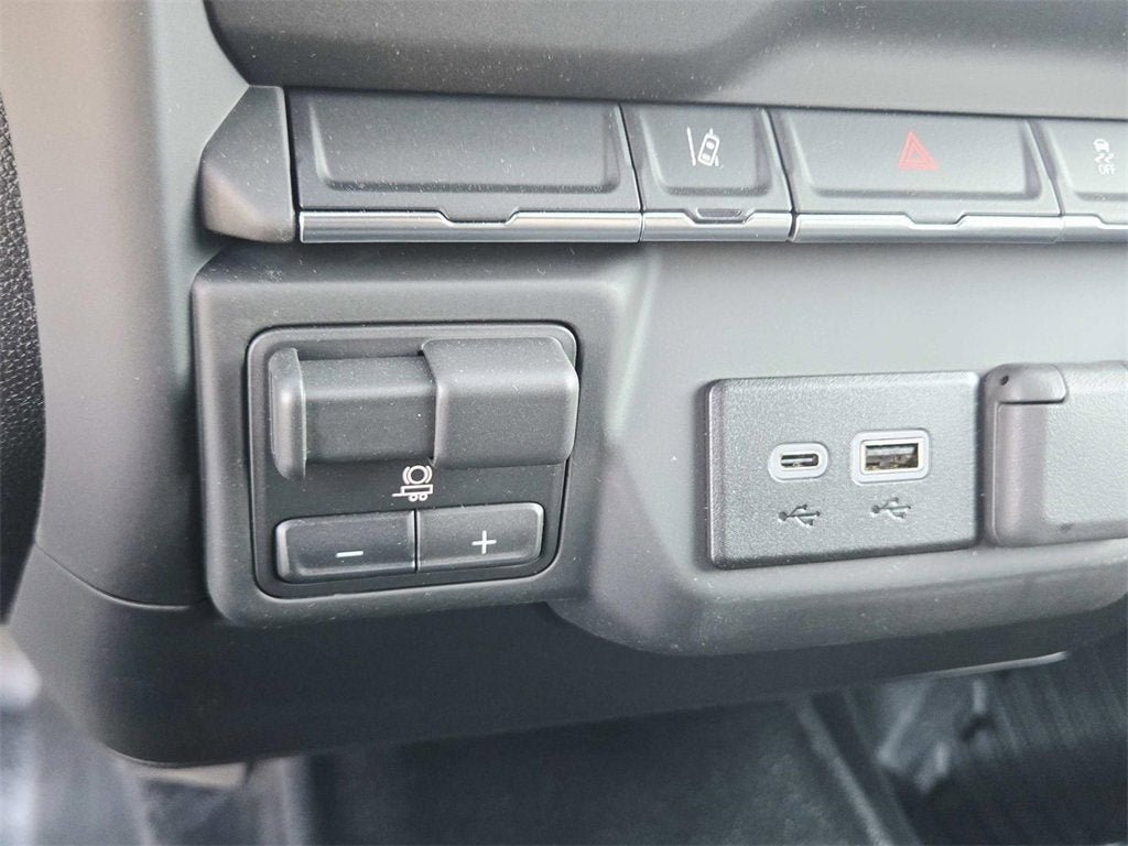 2025 GMC Sierra 3500 HD Chassis Cab Pro