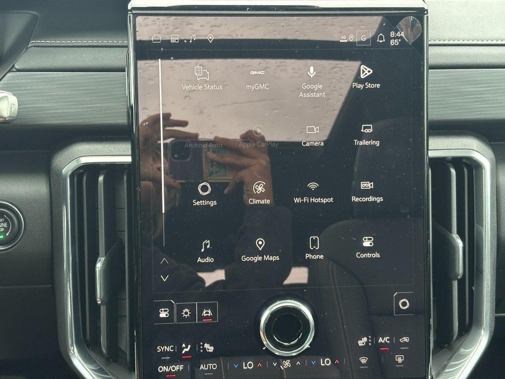2027 GMC Acadia Elevation