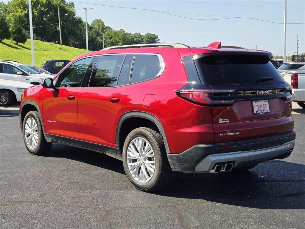 2025 GMC Acadia Elevation