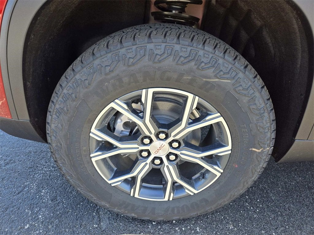 2025 GMC Acadia AT4