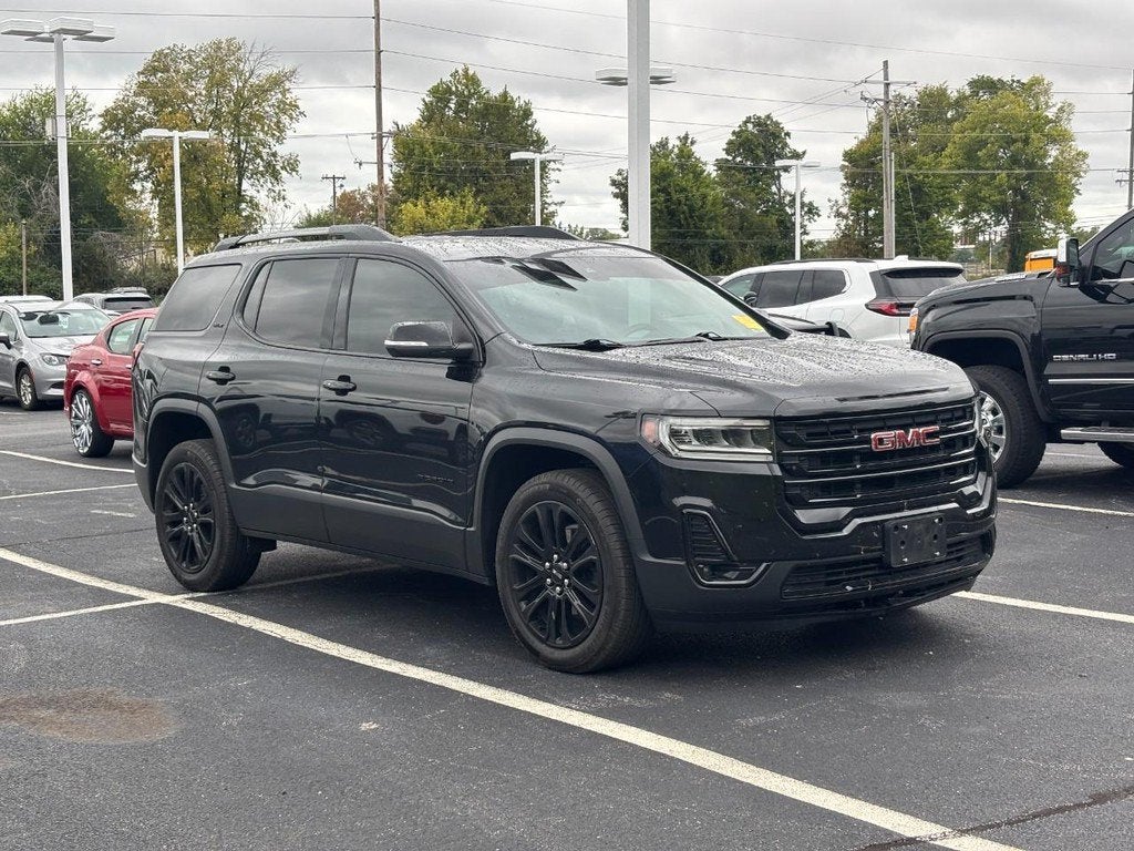 2023 GMC Acadia SLT