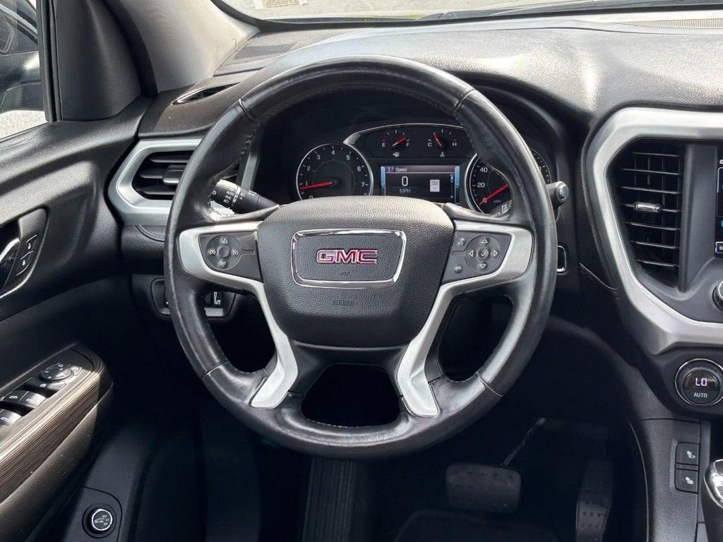 2017 GMC Acadia SLT