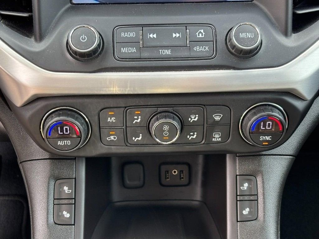 2017 GMC Acadia SLT