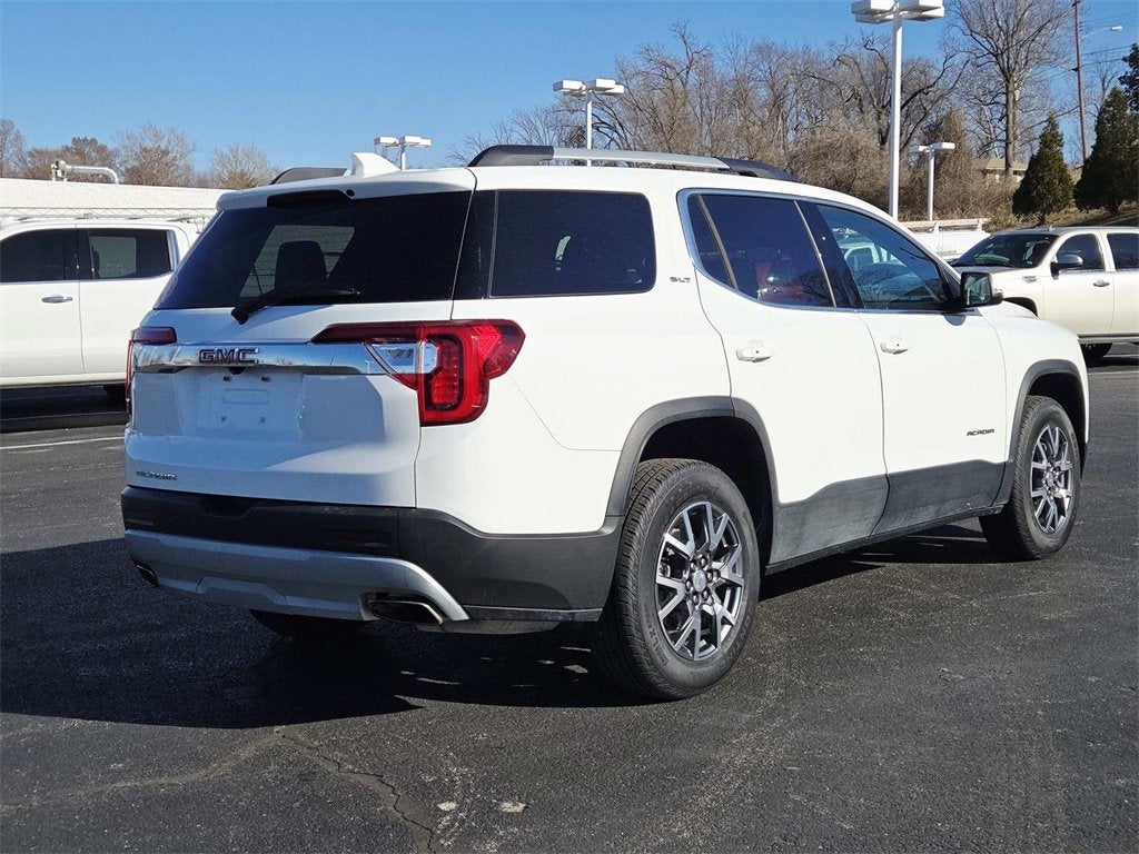 2023 GMC Acadia SLT