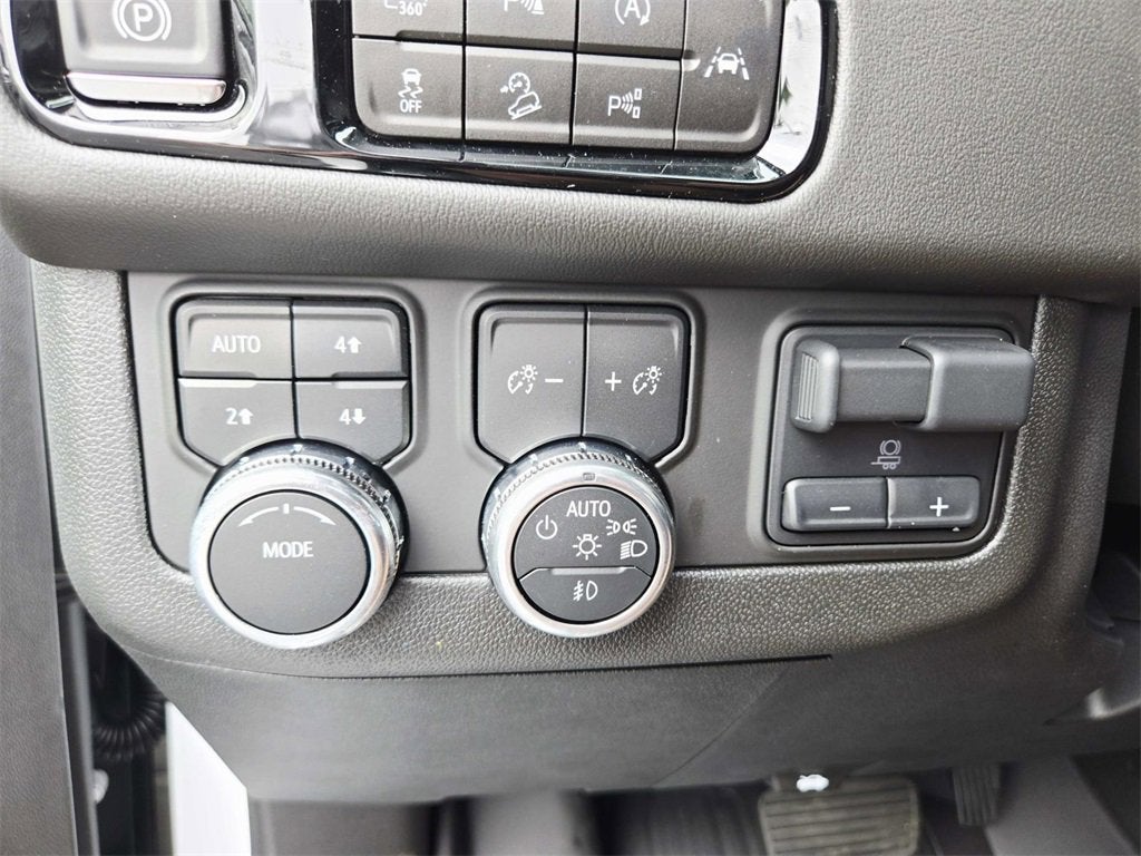 2025 GMC Yukon XL Elevation