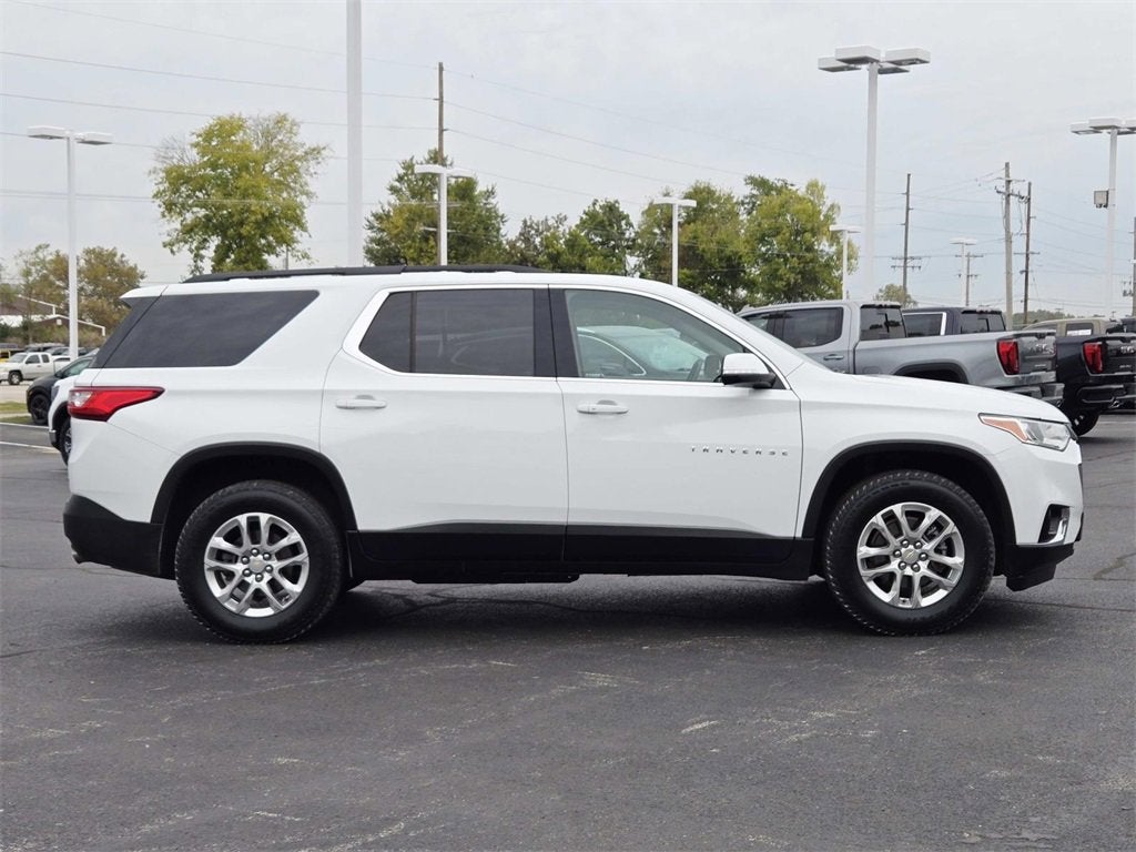 2021 Chevrolet Traverse LT Cloth