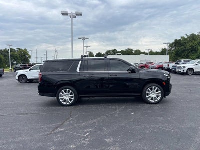 2023 Chevrolet Suburban High Country