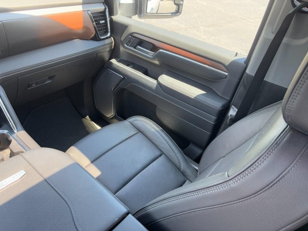 2025 GMC Sierra 2500 HD Denali