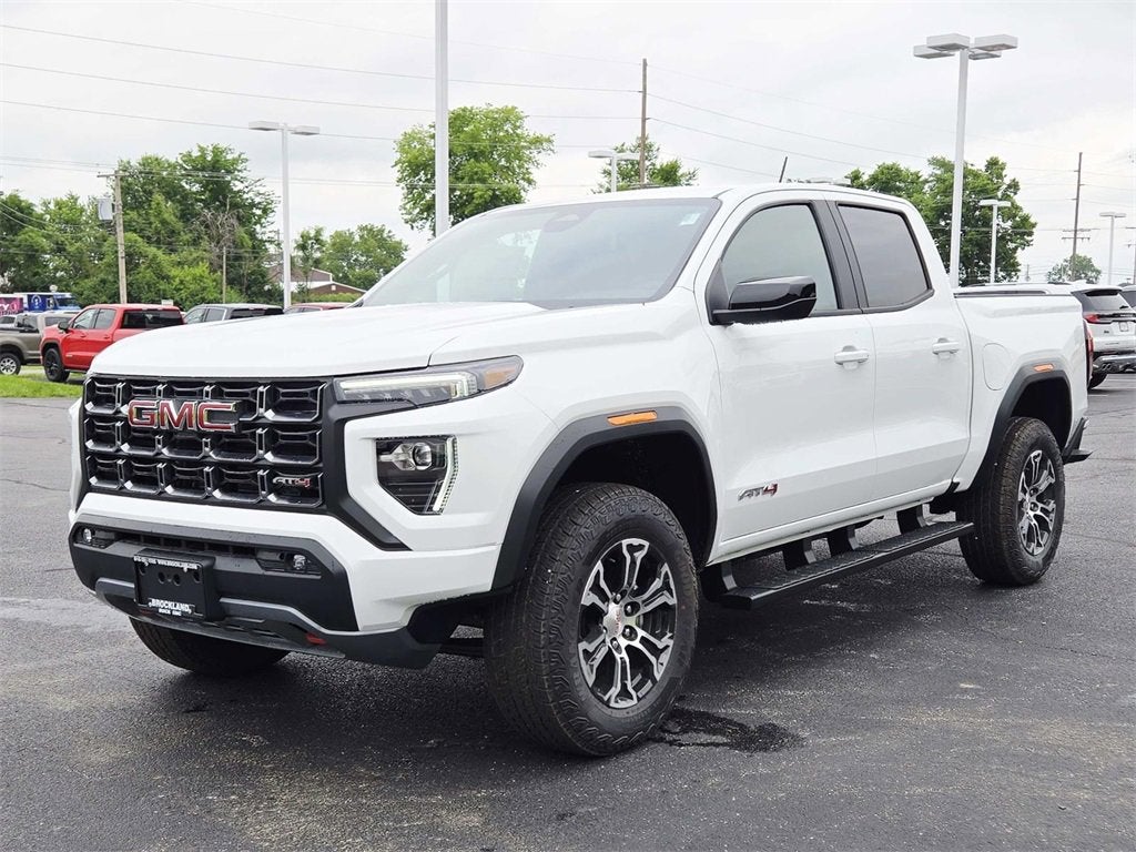 2025 GMC Canyon AT4