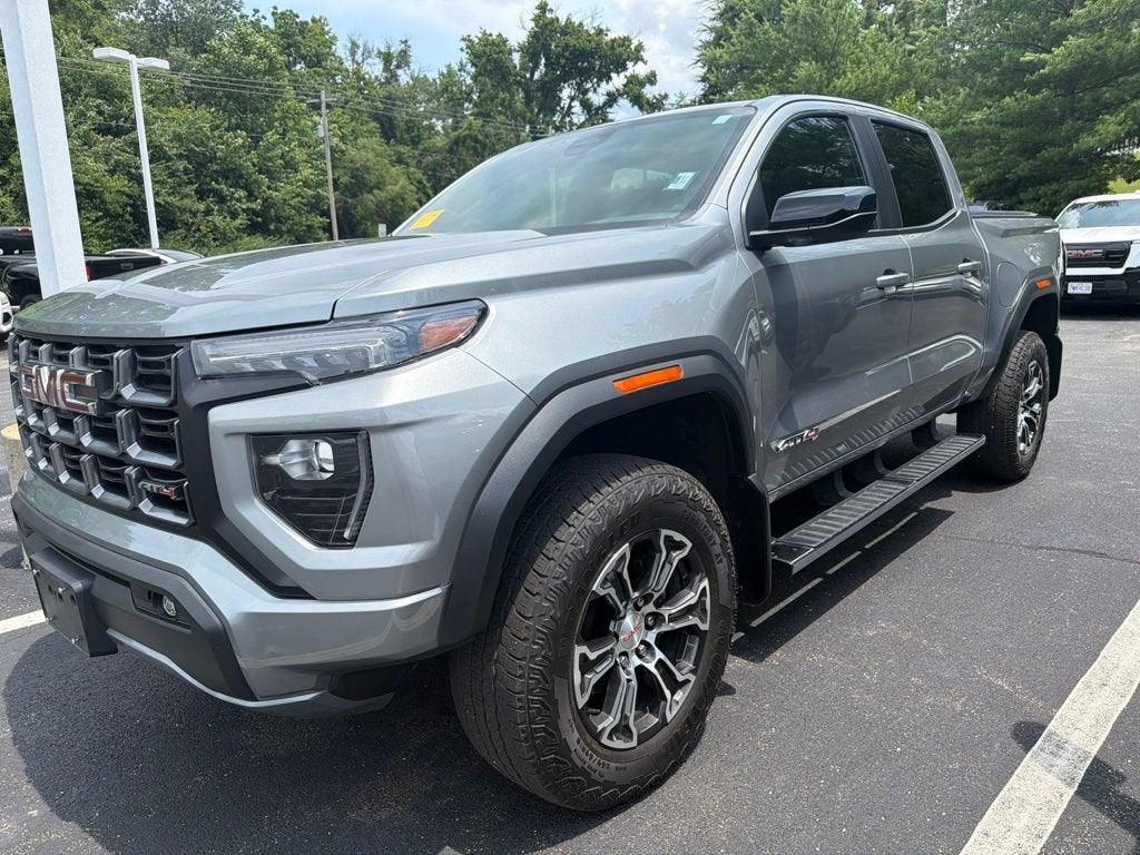 2023 GMC Canyon AT4