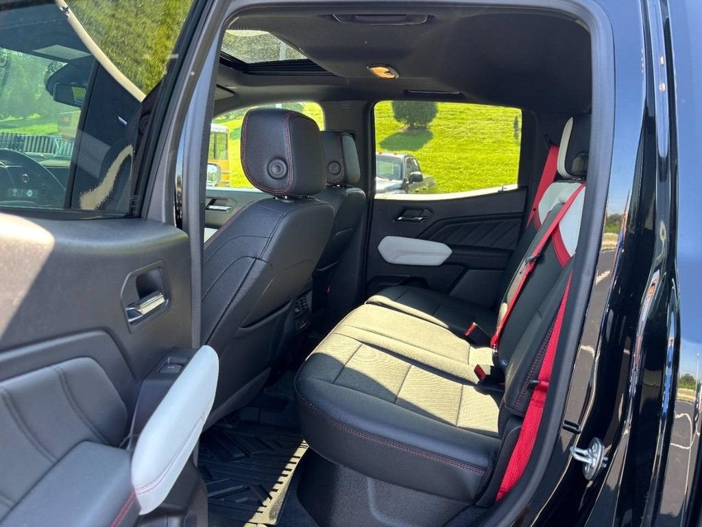 2024 GMC Canyon AT4X
