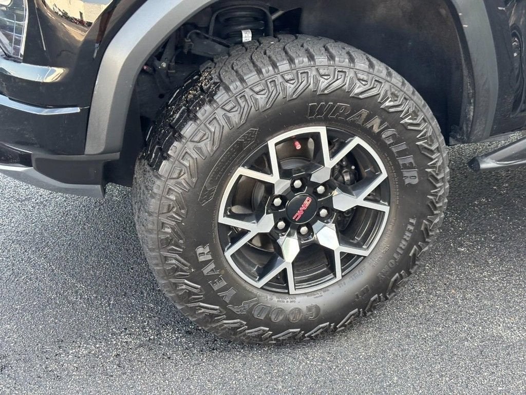 2024 GMC Canyon AT4X