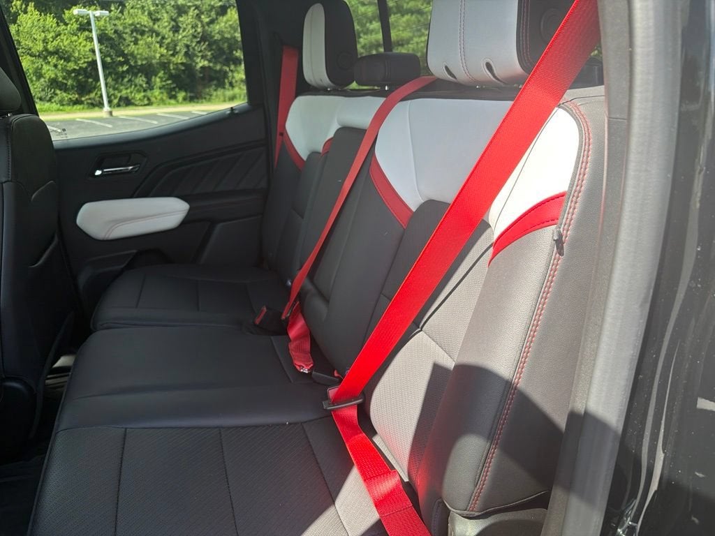 2024 GMC Canyon AT4X