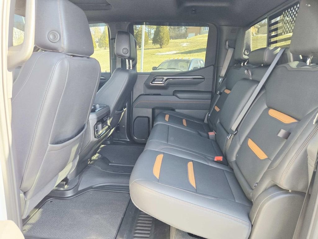 2025 GMC Sierra 1500 AT4