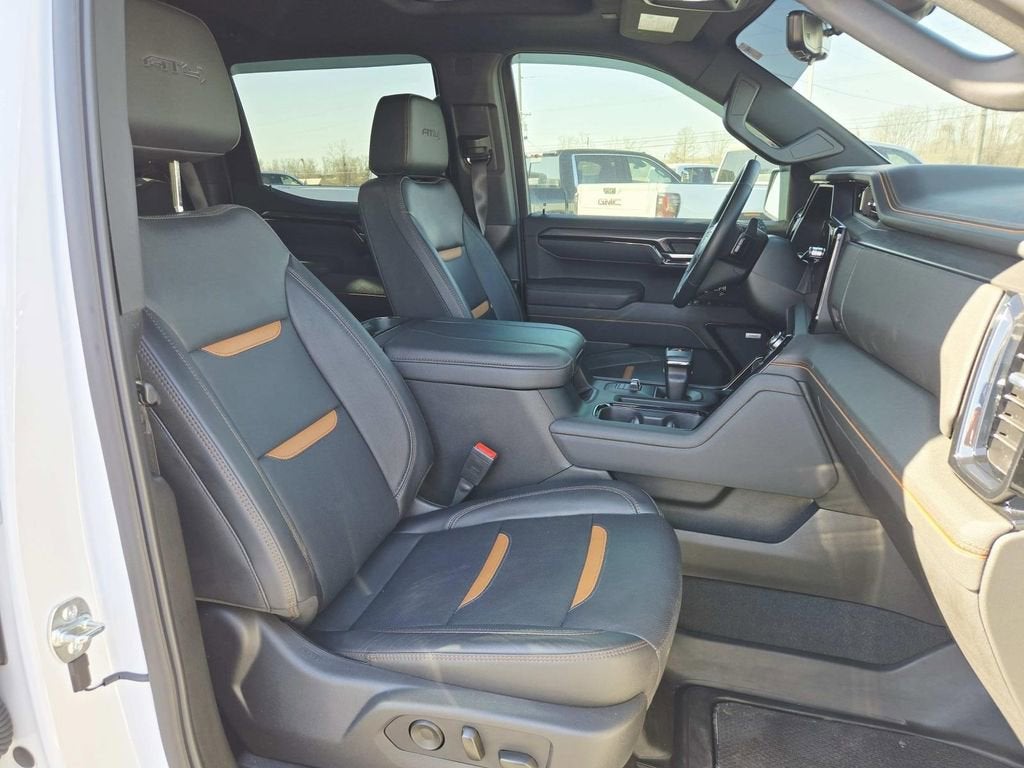 2025 GMC Sierra 1500 AT4