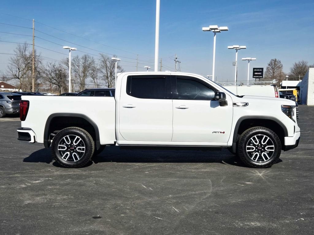 2025 GMC Sierra 1500 AT4