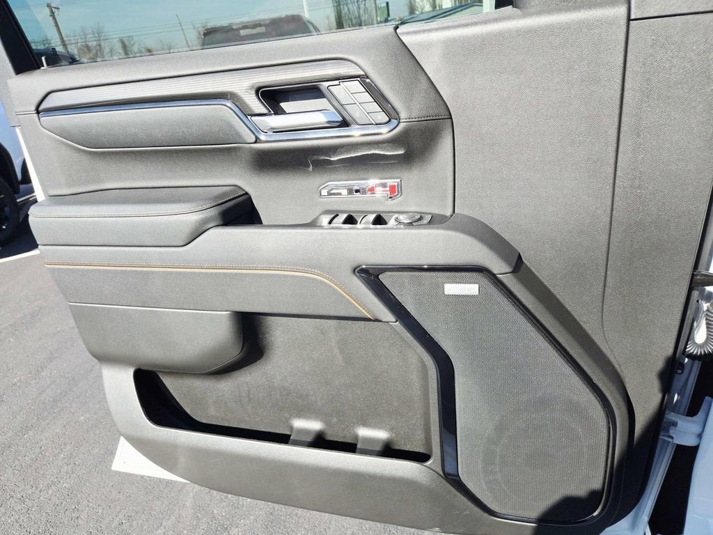 2025 GMC Sierra 1500 AT4