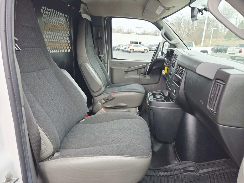 2021 GMC Savana Cargo 2500 Base