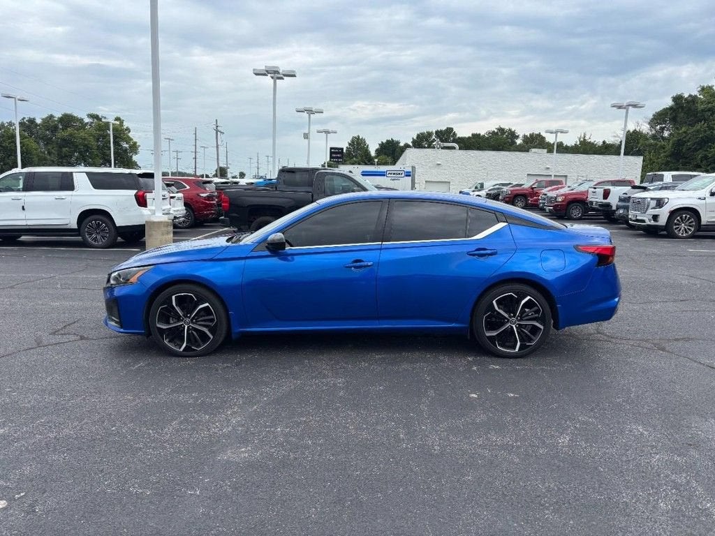2025 Nissan Altima SR FWD