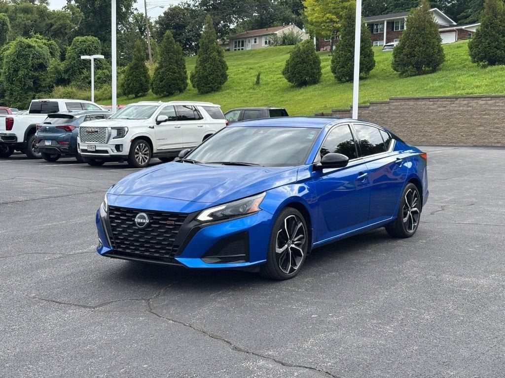 2025 Nissan Altima SR FWD