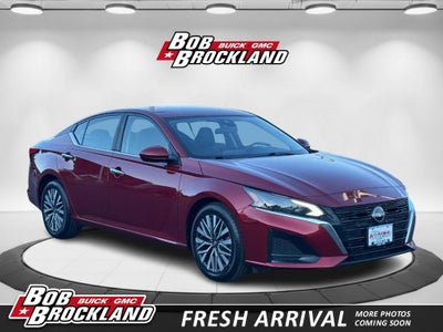 2023 Nissan Altima SV FWD