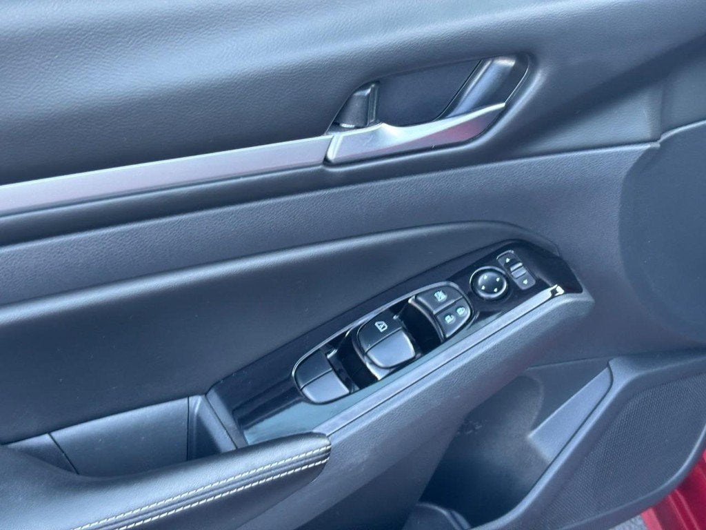 2023 Nissan Altima SV FWD