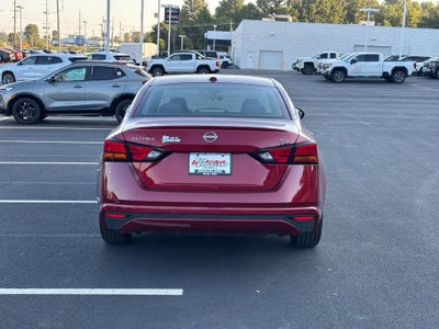 2023 Nissan Altima SV FWD