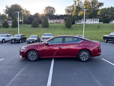 2023 Nissan Altima SV FWD