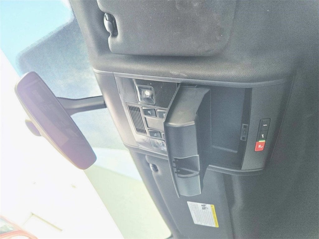 2021 Volkswagen Atlas Cross Sport 3.6L V6 SE w/Technology R-Line