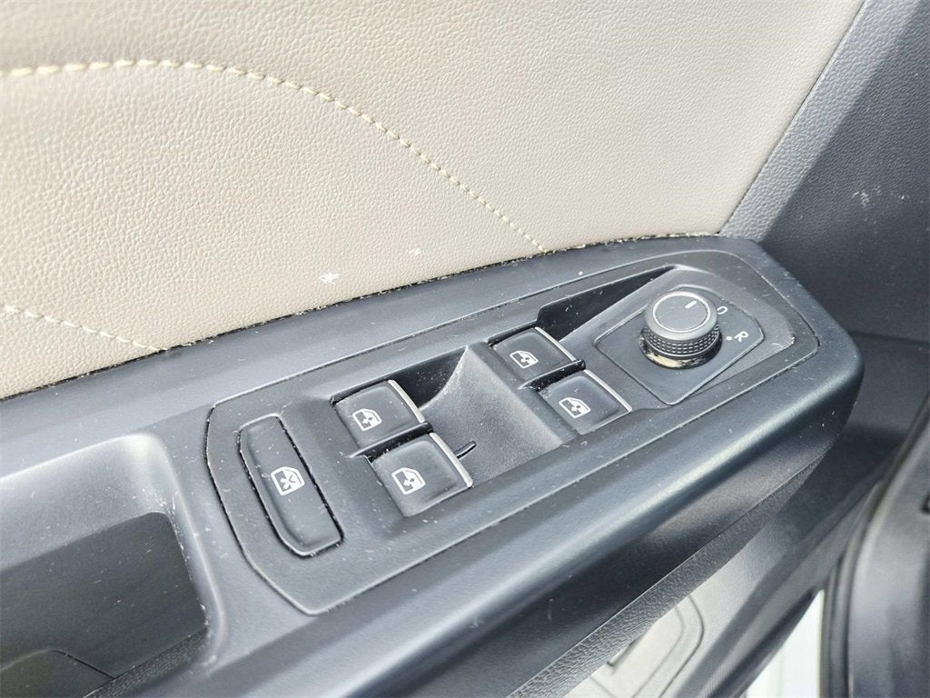 2021 Volkswagen Atlas Cross Sport 3.6L V6 SE w/Technology R-Line