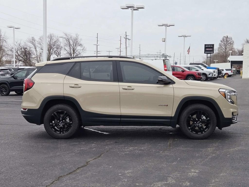 2023 GMC Terrain AT4