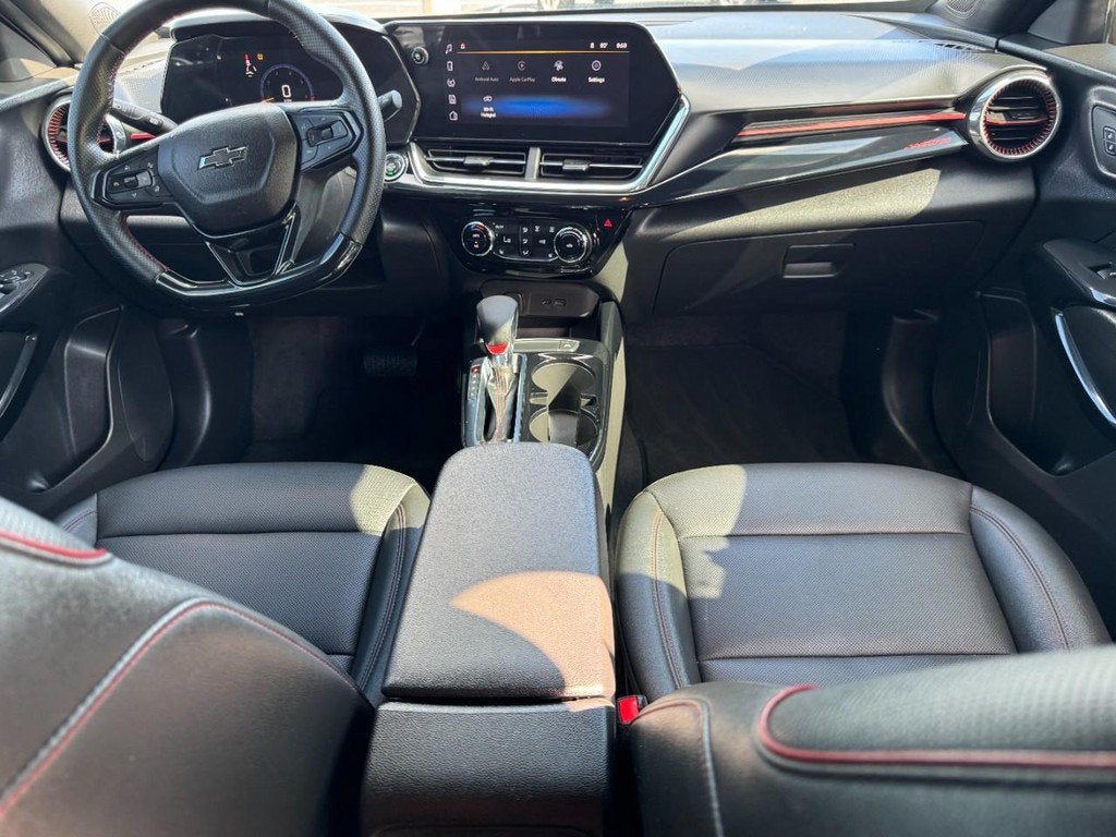 2025 Chevrolet Trax RS - Photo 11