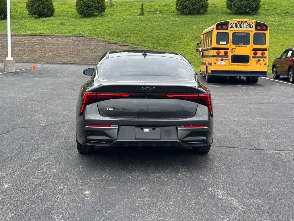 2025 Kia K5 LXS