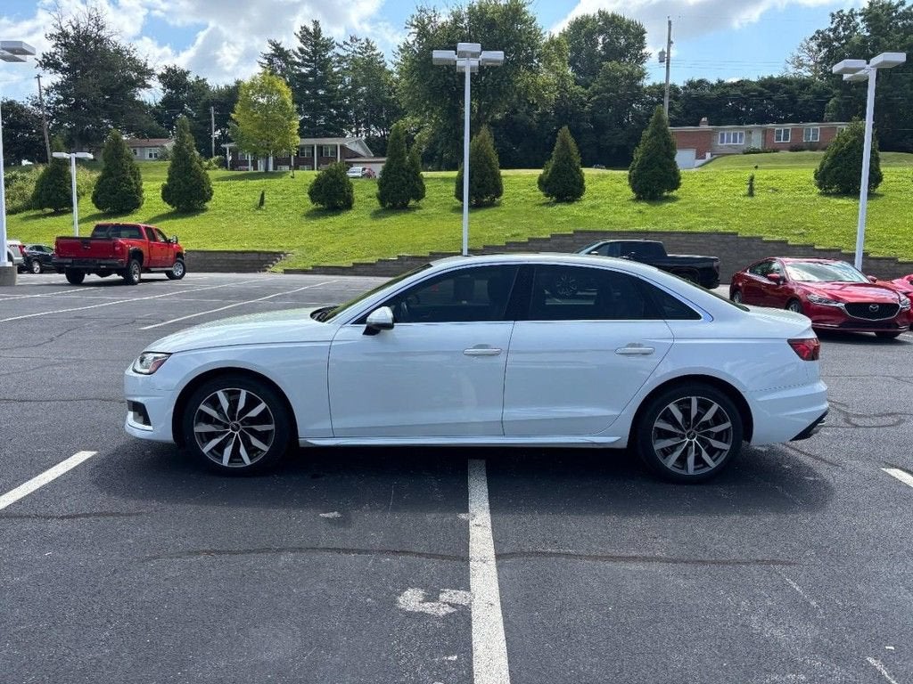 2023 Audi A4 Premium 40 TFSI quattro S tronic