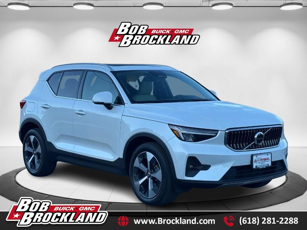 2023 Volvo XC40