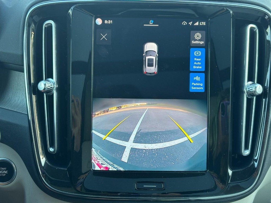 2023 Volvo XC40 Plus - Photo 21